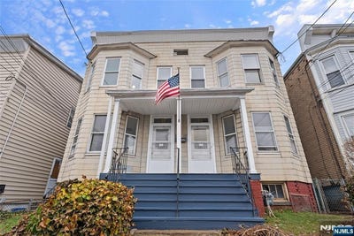 /international/us/33-35-delaware-street-elizabeth-nj-110109750481/
