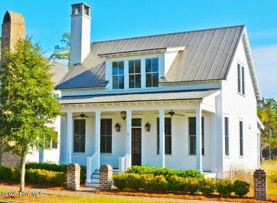 /international/us/109-stonewall-lane-edenton-nc-110103298702/