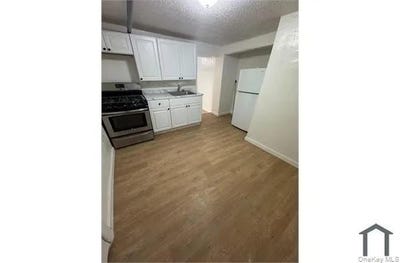 /international/us/2312-hughes-avenue-bronx-ny-110107799230/