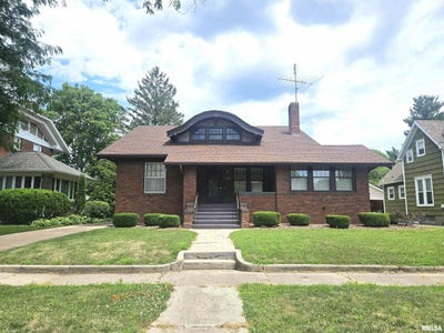/international/us/1155-n-cherry-street-galesburg-il-110100842538/