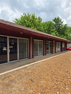 /international/us/711-mount-olive-street-siloam-springs-ar-110108490381/