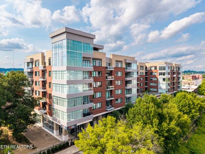 /international/us/333-w-depot-ave-knoxville-tn-110109214970/