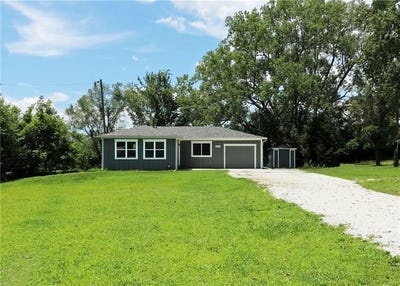 /international/us/901-school-road-peculiar-mo-110100776548/
