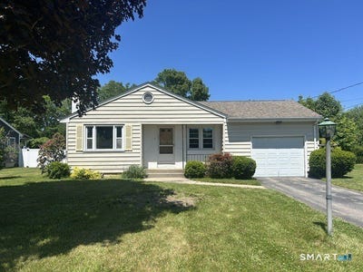 /international/us/5-maple-court-waterford-ct-110108539920/