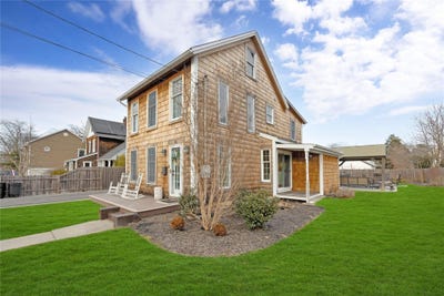 /international/us/91-union-avenue-islip-ny-110098066555/