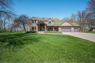 /international/us/180-joray-drive-mankato-mn-110107570430/