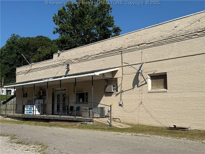 /international/us/31-fork-creek-road-nellis-wv-110101505316/