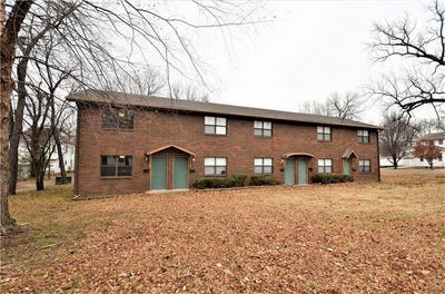 /international/us/250-north-madison-street-siloam-springs-ar-110107403155/