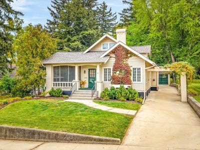 /international/us/115-n-bailey-avenue-freeport-il-110120584471/