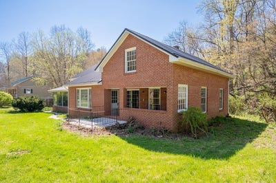 /international/us/1473-slate-spring-branch-rd-wytheville-va-110100416257/
