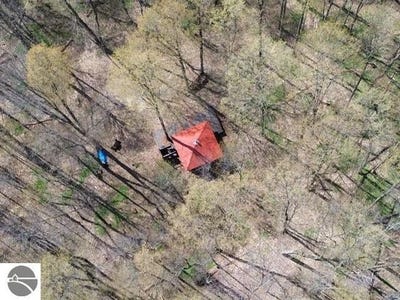 /international/us/5565-somich-trail-mancelona-mi-110107997924/
