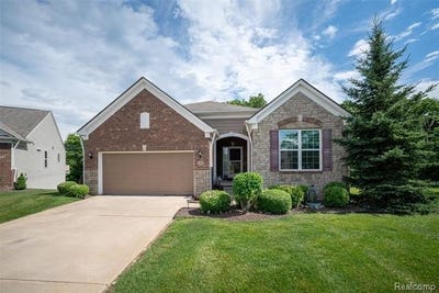 /international/us/292-bryce-court-oceola-twp-mi-110108905350/