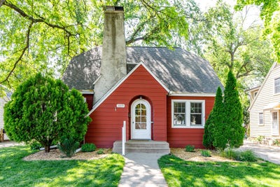 /international/us/1019-harding-avenue-ames-ia-110108387345/