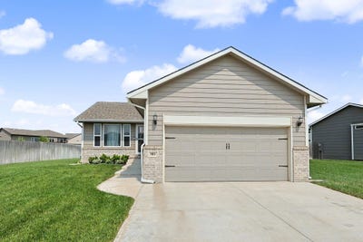 /international/us/881-n-cloverleaf-goddard-ks-110109053359/