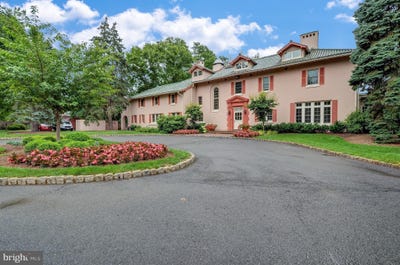 /international/us/407-sayre-drive-princeton-nj-110101402948/