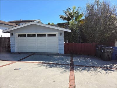 /international/us/1014-duncan-place-manhattan-beach-ca-110120457203/