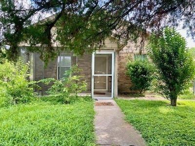 /international/us/501-san-antonio-st-marlin-tx-110100328190/
