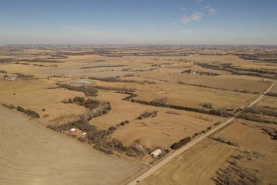 /international/us/na-olive-creek-road-hallam-ne-110107452278/