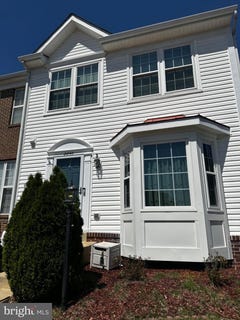 /international/us/3340-vineland-place-dumfries-va-110108504612/