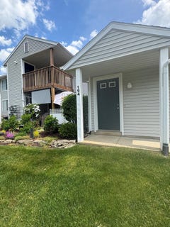 /international/us/194-hunters-lane-ne-rockford-mi-110108494749/