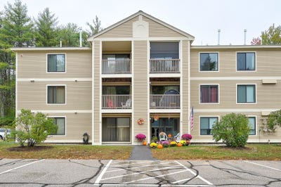 /international/us/19-saco-street-conway-nh-110108492651/