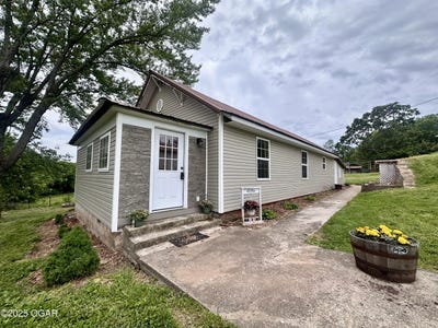/international/us/4595-county-road-10-sarcoxie-mo-110098352629/