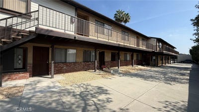 /international/us/300-s-5th-monrovia-ca-110106347243/