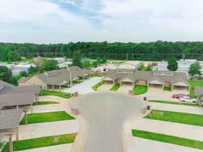 /international/us/3101-olivia-court-jonesboro-ar-110108937686/
