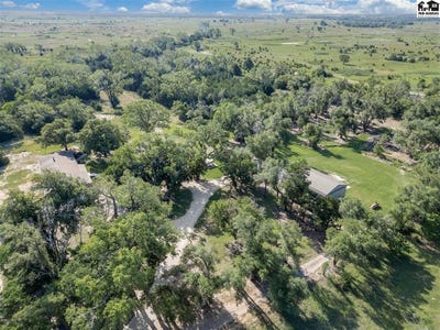 /international/us/14117-e-17th-ave-buhler-ks-110108712959/