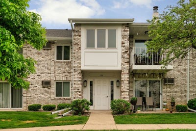 /international/us/66-ponwood-circle-madison-wi-110108382295/