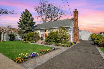 /international/us/228-8th-street-bethpage-ny-110107629457/