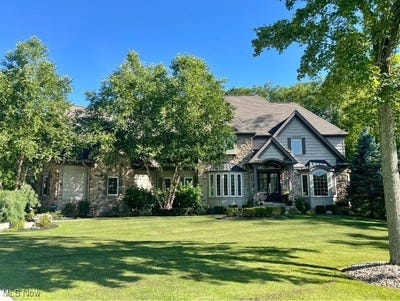 /international/us/11830-starbush-court-chagrin-falls-oh-110101142893/