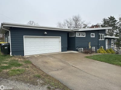 /international/us/1204-ashley-drive-iowa-city-ia-110098515401/