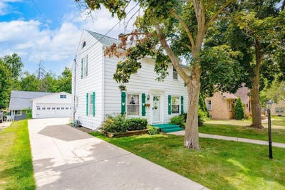 /international/us/506-robert-street-fort-atkinson-wi-110100867153/