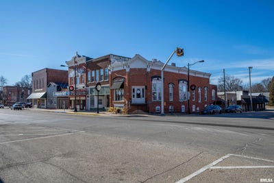 /international/us/101-w-williams-street-wyoming-il-110104900746/
