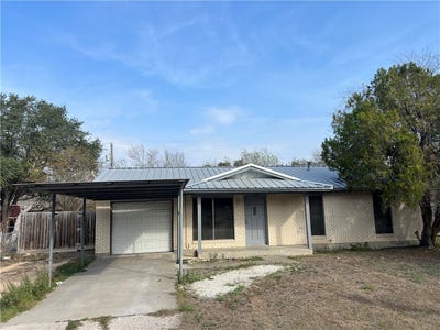 /international/us/803-continental-drive-three-rivers-tx-110105267106/