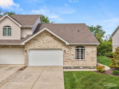 /international/us/12780-marian-drive-lemont-il-110107717668/