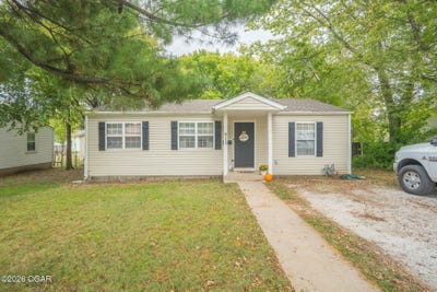 /international/us/611-forest-avenue-joplin-mo-110120720848/