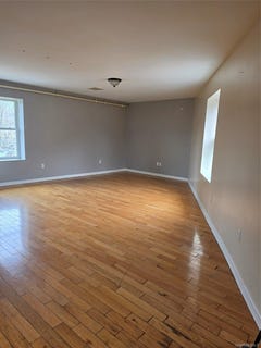 /international/us/13-lake-street-monroe-ny-110106705474/
