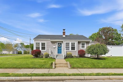 /international/us/22-thomas-street-toms-river-nj-110107653661/