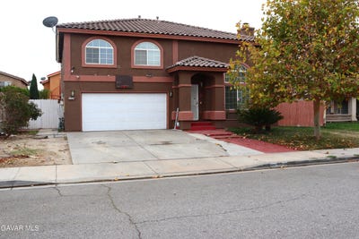 /international/us/5642-lighthouse-lane-palmdale-ca-110103500750/