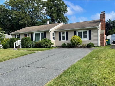 /international/us/71-glenwood-drive-north-kingstown-ri-110100942862/
