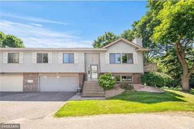 /international/us/911-lawnview-avenue-shoreview-mn-110100947970/