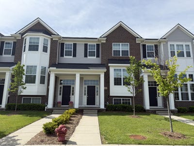 /international/us/49623-cherry-hill-road-canton-mi-110108581914/