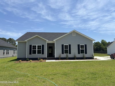 /international/us/1399-hammocks-beach-road-swansboro-nc-110095093484/