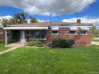/international/us/667-riverside-street-pontiac-mi-110110417472/
