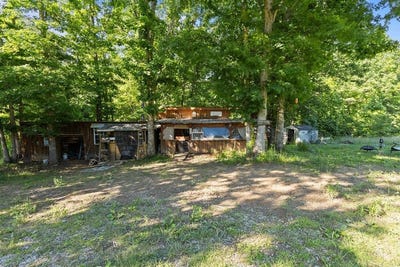 /international/us/2540-n-gatewood-ford-rd-deer-lodge-tn-110109253449/