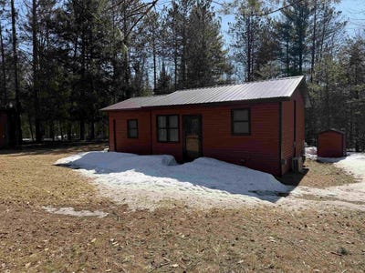 /international/us/17554-bear-lake-lane-lakewood-wi-110107289726/