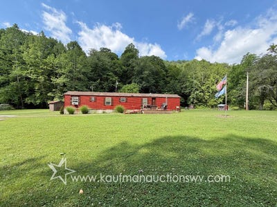 /international/us/407-grasslick-rd-gassaway-wv-110108930522/