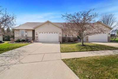 /international/us/1453-boulder-creek-way-rockford-il-110106842927/